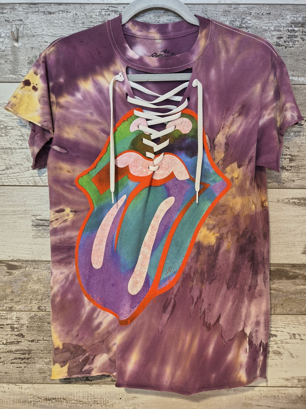 The Rolling Stones Rolling Stones Tongue Lace-Up Tee Tie-Dye Purple Small Like